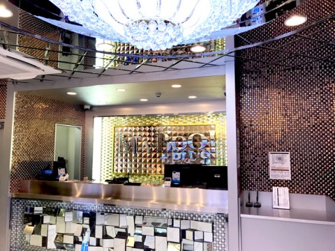 マンボーPLUS池袋北口店　フロント