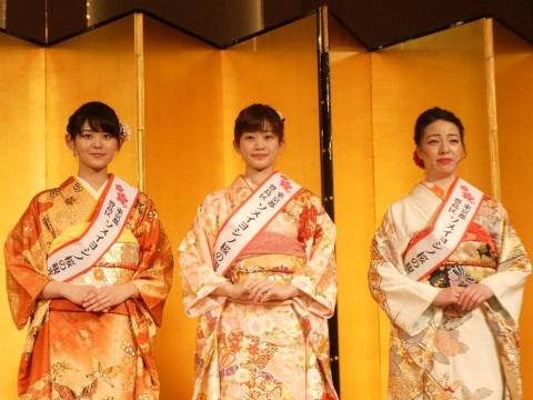 左から小口 佳穂さん、勝野 南美さん、元谷 百合奈さん