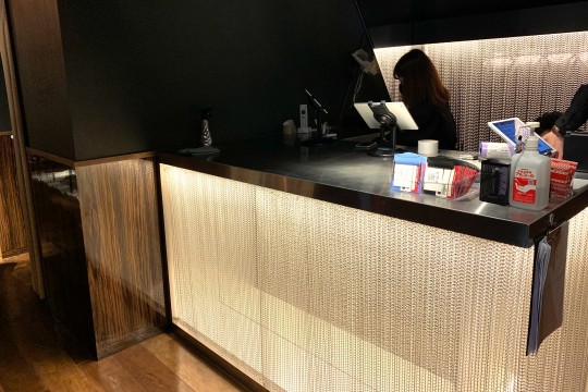 Reception counter with a chic atmosphere