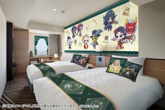 "Hunter Concept Room" with chibi character illustrations