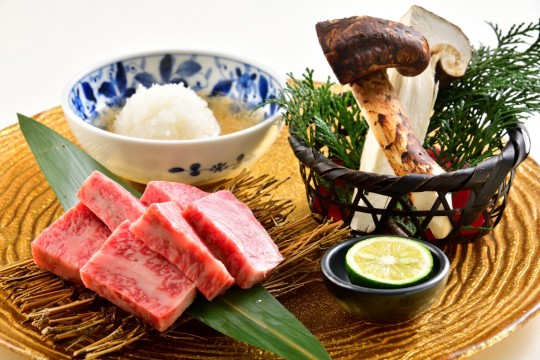 焼肉トラジ サーロインと松茸カット 6,980円