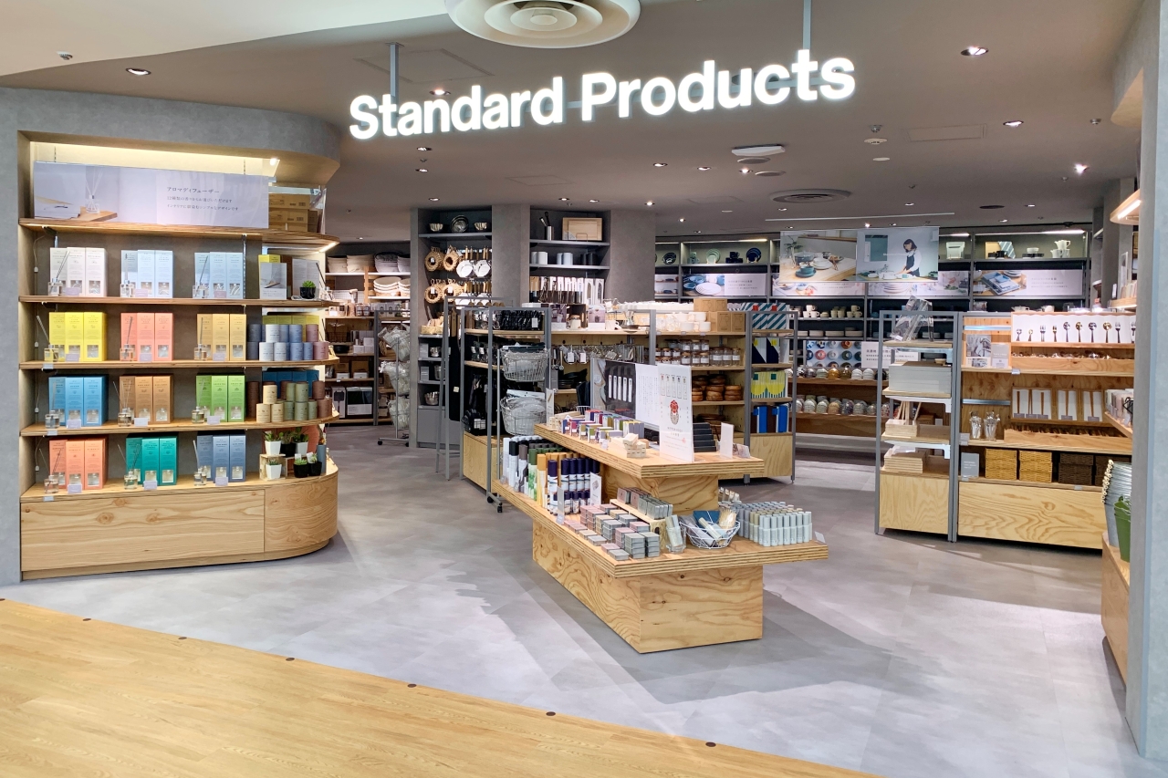 Standard Products　売り場の様子