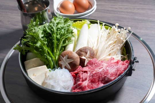 All-you-can-eat sukiyaki (image)
