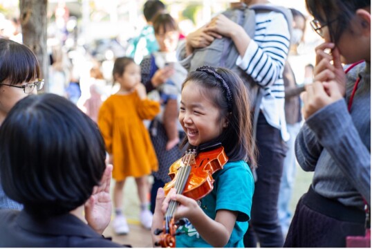 ↑First experience of playing a real violin in 2023