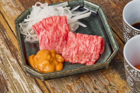・和牛の雲丹蕎麦　3,280