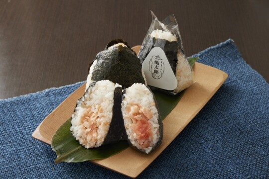【鮭まぶしおむすび 亀太郎】「秋さけとたらこ」