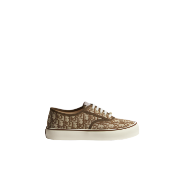 「ディオール ソルトウィンド」 スニーカー ¥135,000