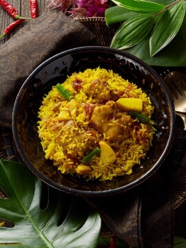 〈期間限定メニュー〉アジャンタ／春ヤサイとスパイスチキンのビリヤニ（1点）1,188円