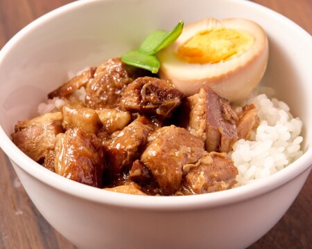 魯肉飯（ルーローハン） 